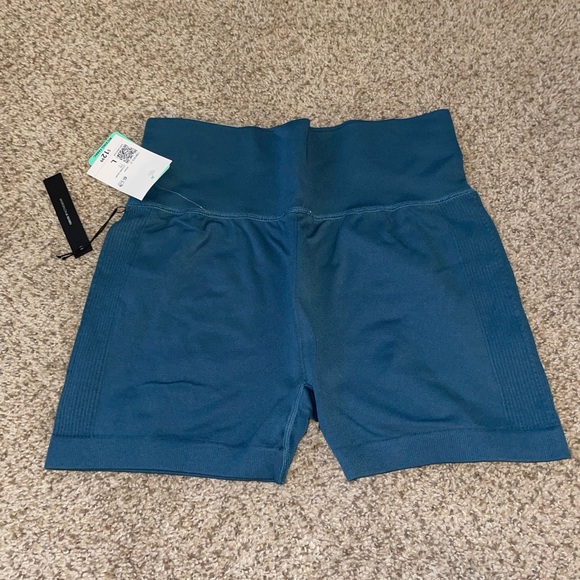 Forever 21 biker shorts - Picture 3 of 3